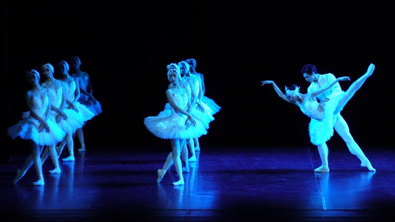 《明星GALA》辽宁芭蕾舞团纽约林肯中心上演中西大戏