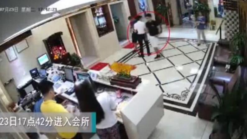 深圳警方公布英驻香港总领馆雇员嫖娼审讯视频