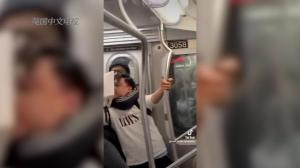纽约地铁J线袭击案最新进展 目击者：案发前2人有口角