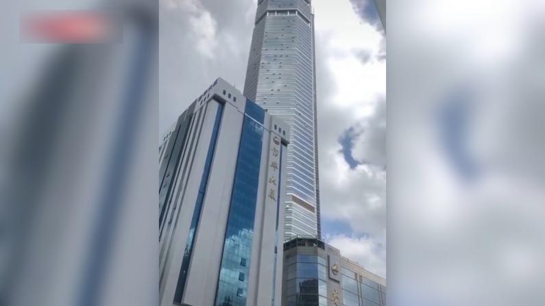 【现场】深圳70层摩天大楼再发晃动
