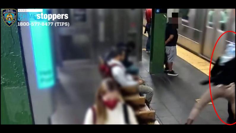 纽约再爆地铁推人事件 女乘客被进站地铁撞致重伤