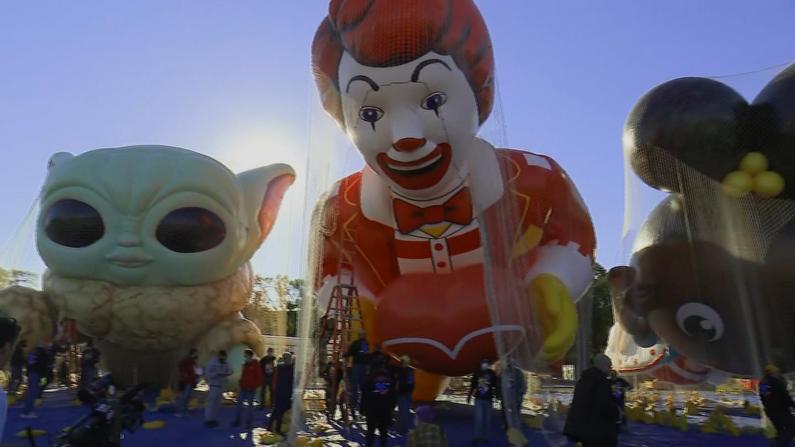 梅西感恩节游行巨型气球测试 规模恢复疫情前新增六角色