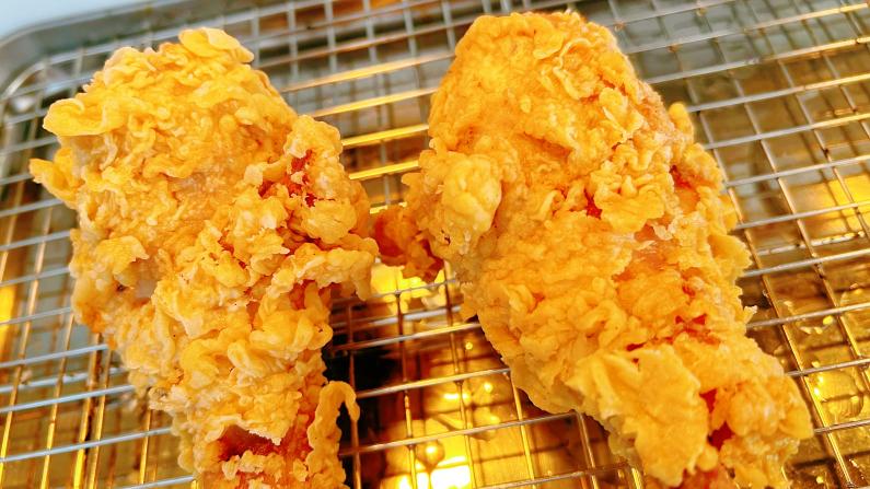 【Lychee Girl】超脆超嫩的炸鸡原来是这样做的 还去什么炸鸡店！