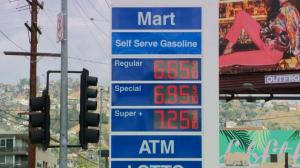 均价破$5.3！ 加州油价疯涨连创纪录
