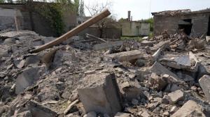 乌克兰东部多地区连续遇袭 房屋被毁平民死伤再增