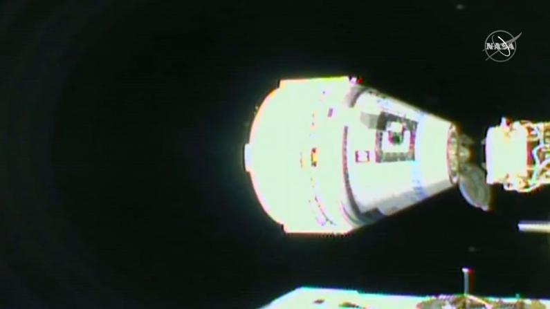 命运多舛 波音Starliner载人航天器首次成功对接国际空间站