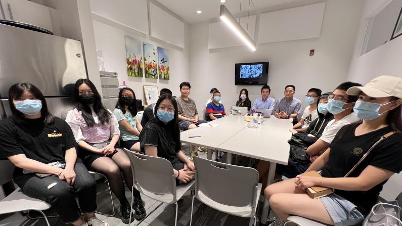 华裔学生期待暑期做义工：增加社会实践 挖掘自身潜能