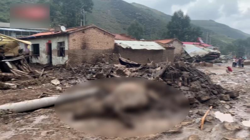 青海西宁山洪灾害造致多人死伤失联 村民亲述惊险瞬间