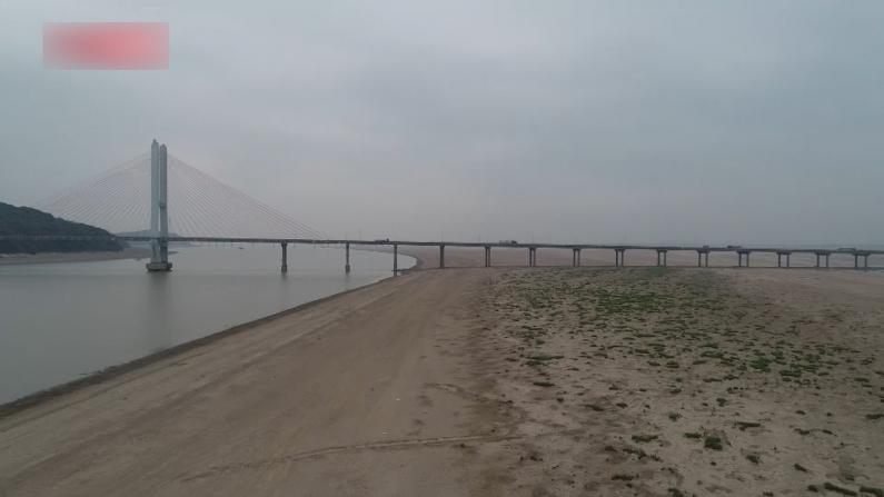 江西升级发布干旱红色预警 鄱阳湖跌破历史极值7.11米
