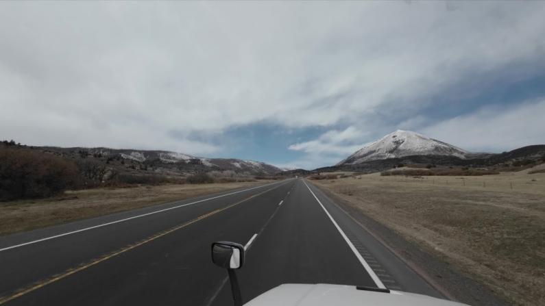 行驶在北美4月的雪地之路是什么体验