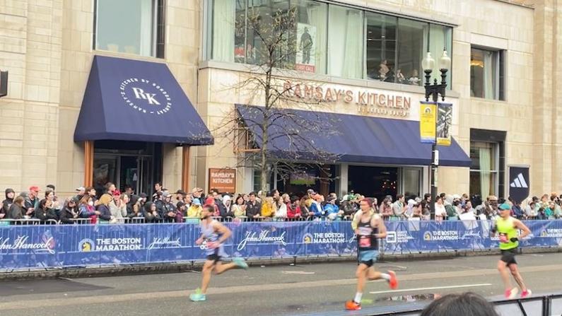 第127届波士顿马拉松比赛激情不减
