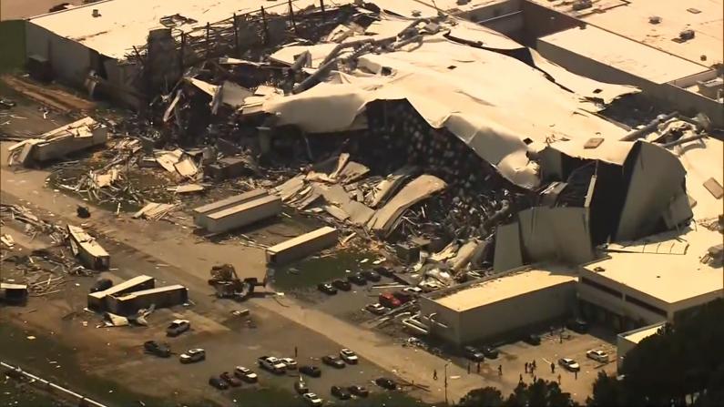 三级龙卷风横扫北卡 世界最大辉瑞厂区被毁