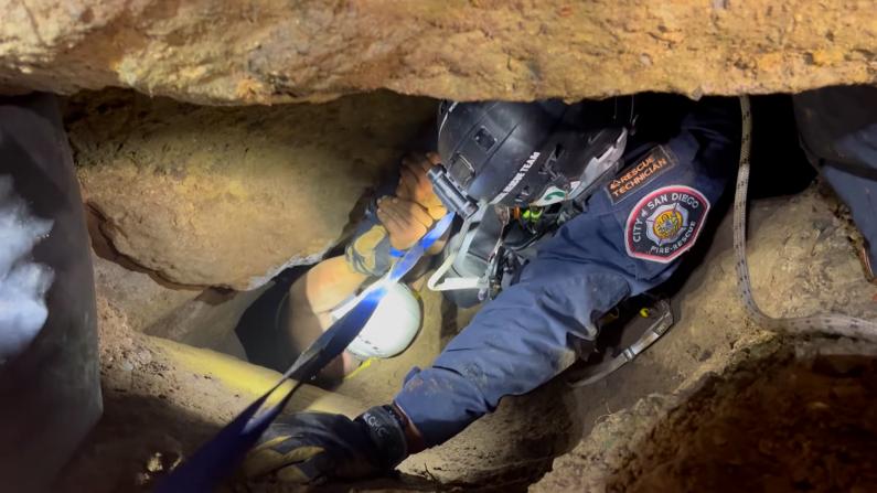 【现场】男子掉入悬崖洞穴3天后获救
