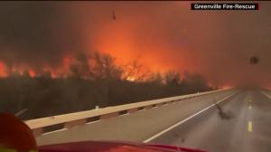 末日景象 得州北部野火肆虐 数千民众疏散